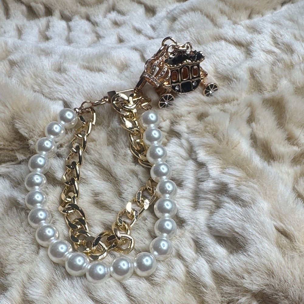 Elegant Gold and Pearl Charm Bag or Key Accessories